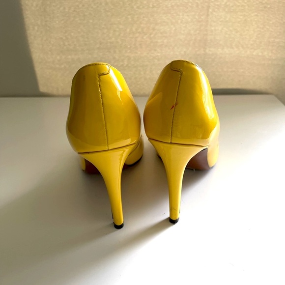 Ralph Lauren women’s shoes. - Picture 3 of 6